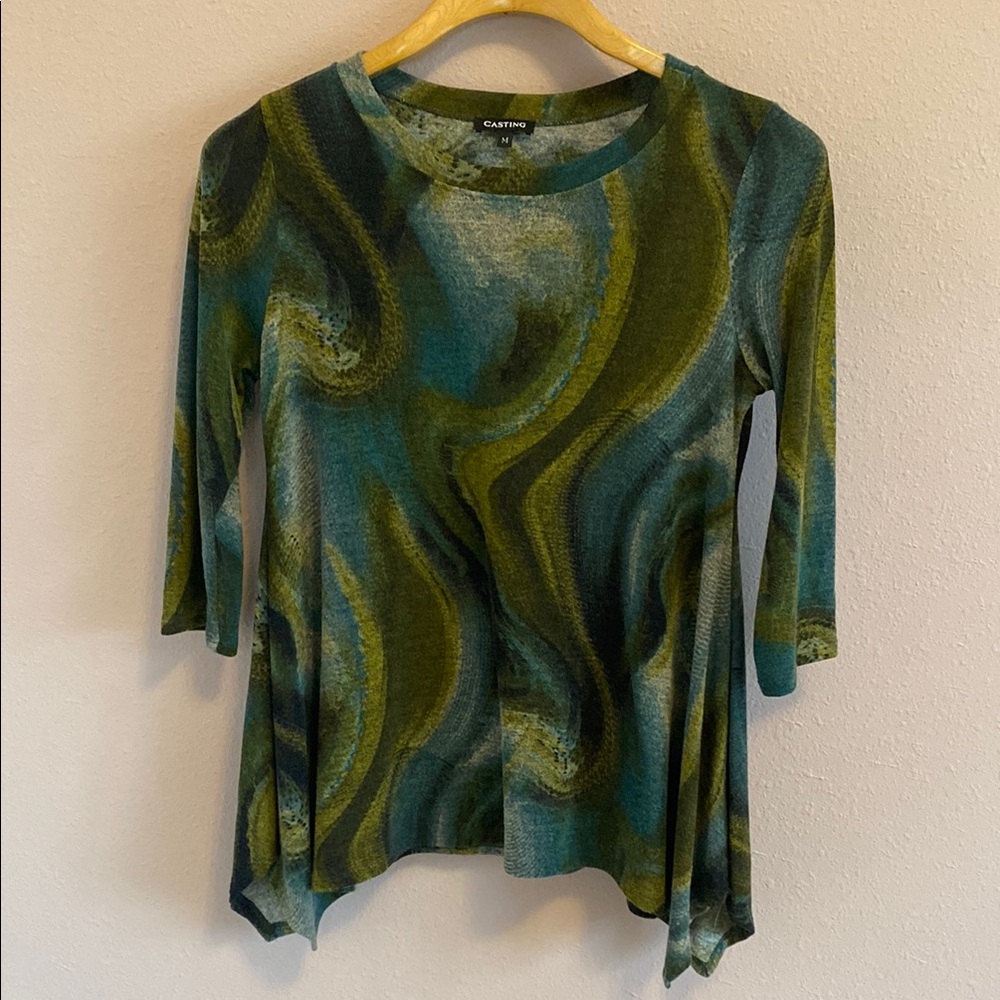 Casting green and blue swirl sweater Size M
